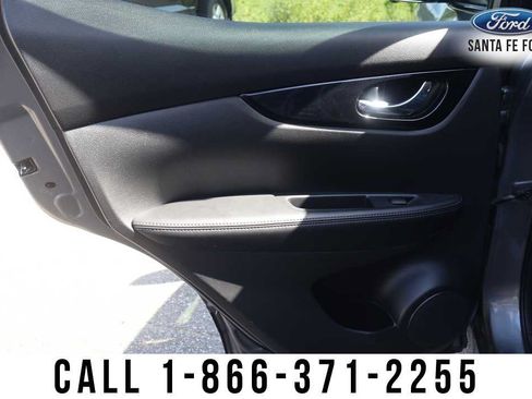 Used 2018 Nissan Rogue Sport SL w/ SL Premium Package FWD image 16