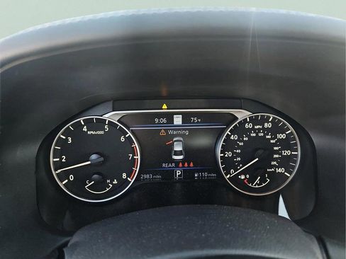 Used 2025 Nissan Altima 2.5 SV w/ SV Premium Package FWD image 6