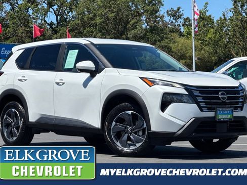 Used 2024 Nissan Rogue SV FWD image 1