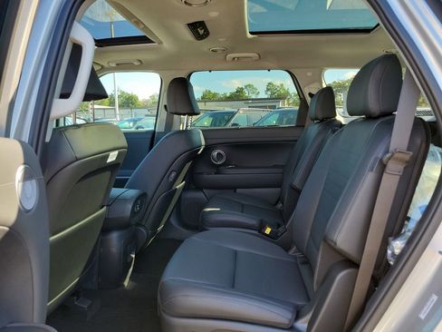 New 2026 Hyundai Palisade Limited FWD image 16