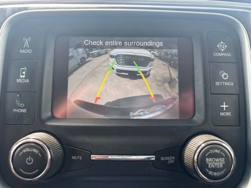 Used 2022 RAM 1500 Classic SLT image 27