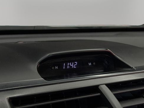 Used 2012 Toyota Camry LE FWD image 16
