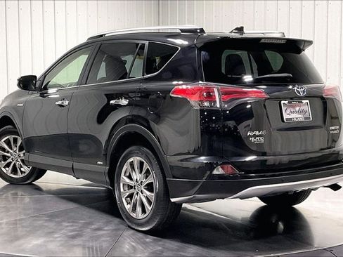 Used 2018 Toyota RAV4 Limited AWD/4WD image 12