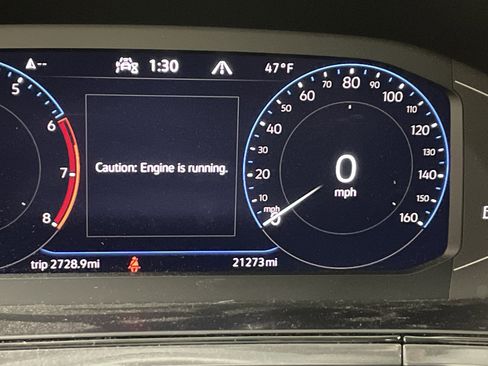 Used 2022 Volkswagen Taos SEL image 11