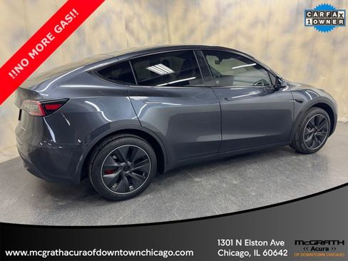 Used 2024 Tesla Model Y Long Range image 10