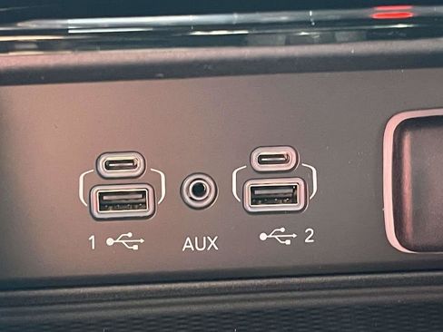 New 2025 Jeep Grand Cherokee Altitude image 38