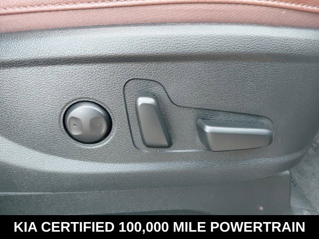 Certified 2025 Kia Telluride SX w/ SX Captain's Chair Package FWD image 34