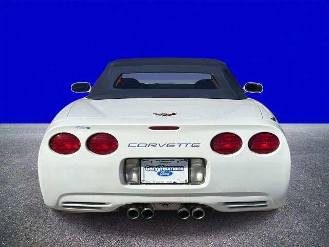 Used 2004 Chevrolet Corvette Convertible w/ Preferred Equipment Group RWD image 4