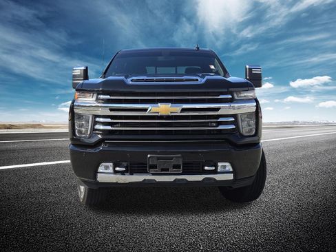 Used 2023 Chevrolet Silverado 2500 High Country image 16