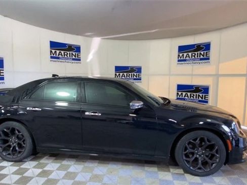 Used 2020 Chrysler 300 S w/ 300S Premium Group image 3