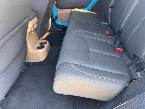 Used 2017 Jeep Wrangler Unlimited Sahara w/ Max Tow Package image 20