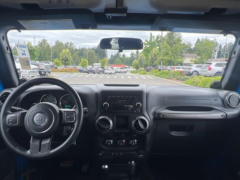 Used 2014 Jeep Wrangler Sport AWD/4WD image 11