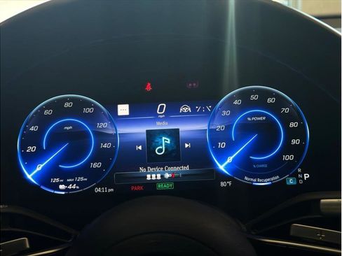 Used 2023 Mercedes-Benz EQS 580 4MATIC SUV image 13