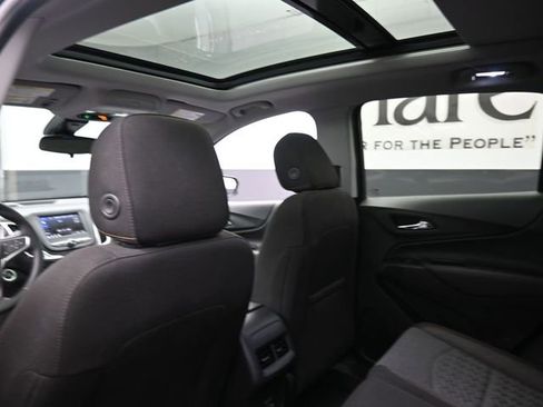 Used 2023 Chevrolet Equinox LT image 24