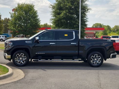 Used 2024 GMC Sierra 1500 SLT w/ SLT Premium Plus Package AWD/4WD image 6