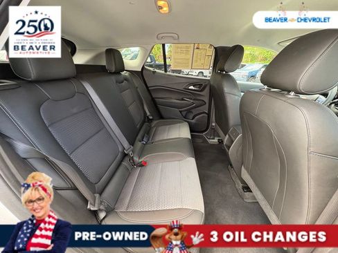 Used 2025 Chevrolet Trax LT FWD image 26