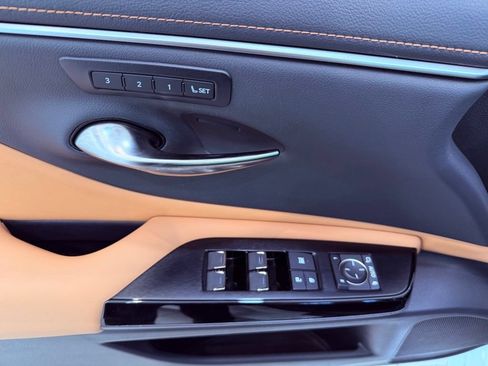 Certified 2024 Lexus ES 350 w/ Technology Package FWD image 20