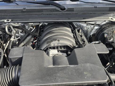 Used 2017 Chevrolet Tahoe LT w/ LT Signature Package RWD image 26
