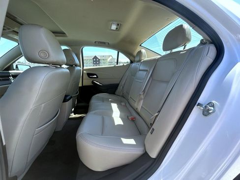 Used 2015 Chevrolet Malibu LT FWD image 19
