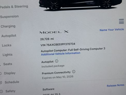 Used 2023 Tesla Model X AWD/4WD image 5