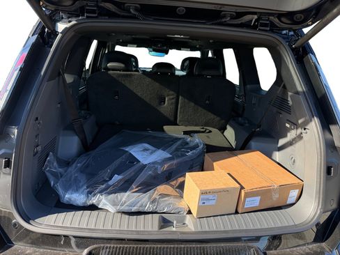 New 2026 Kia EV9 Land w/ Nightfall Edition Package image 17