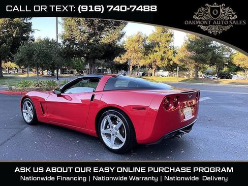 Used 2005 Chevrolet Corvette Coupe w/ Preferred Equipment Group RWD image 7