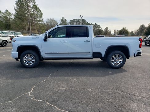 New 2026 Chevrolet Silverado 3500 High Country w/ High Country Premium Package image 6