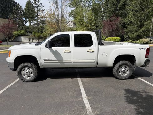Used 2014 GMC Sierra 2500 SLE AWD/4WD image 8