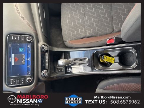 Used 2023 Nissan Kicks SR image 26