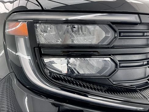 Used 2025 Ford Expedition Max Active AWD/4WD image 30