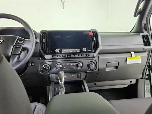 New 2026 Nissan Frontier SV w/ Tow Package image 18