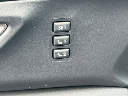 New 2026 Subaru Ascent Limited image 19