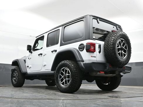 Used 2025 Jeep Wrangler Unlimited Rubicon AWD/4WD image 48