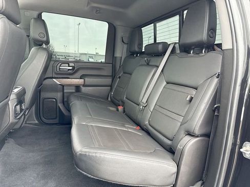Used 2022 GMC Sierra 3500 Denali w/ Denali Ultimate Package AWD/4WD image 23