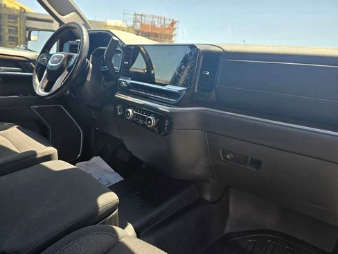 Used 2022 GMC Sierra 1500 Elevation AWD/4WD image 12