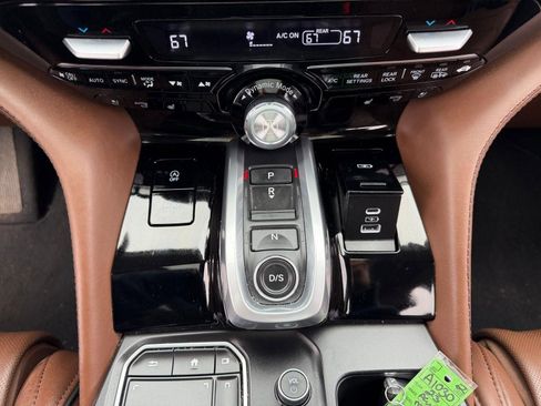Used 2023 Acura MDX SH-AWD w/ Advance Package image 30