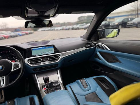 Used 2022 BMW M4 Competition w/ M Carbon Exterior Package image 38
