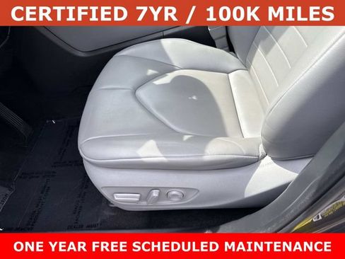 Used 2021 Toyota Highlander XLE AWD/4WD image 15