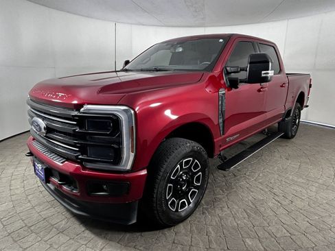 Certified 2025 Ford F350 Platinum w/ FX4 Off-Road Package AWD/4WD image 3