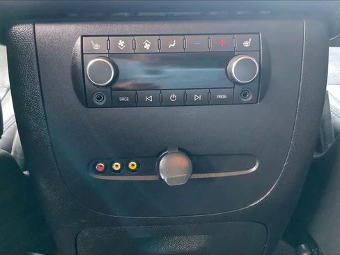 Used 2013 GMC Yukon Denali image 35