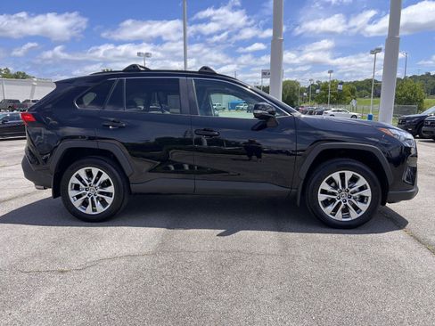 Used 2025 Toyota RAV4 XLE Premium w/ Weather Package FWD image 36