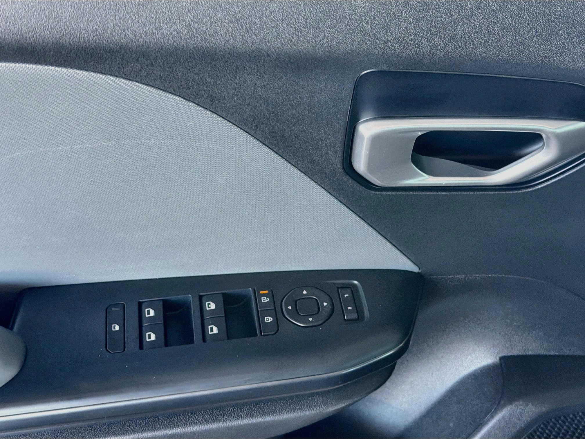 Used 2025 Kia K4 FWD image 15