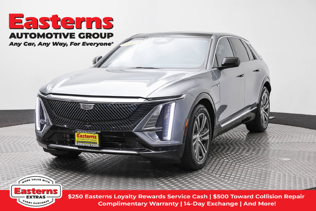Used 2024 Cadillac Lyriq Luxury AWD/4WD image 1