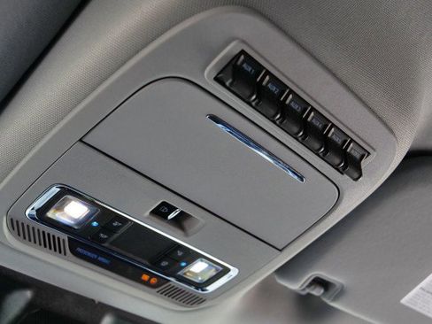 Used 2024 Ford F250 Lariat w/ Sport Appearance Package AWD/4WD image 22