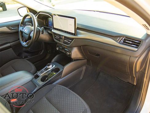 Used 2024 Ford Escape Active w/ Tech Pack #1 image 17