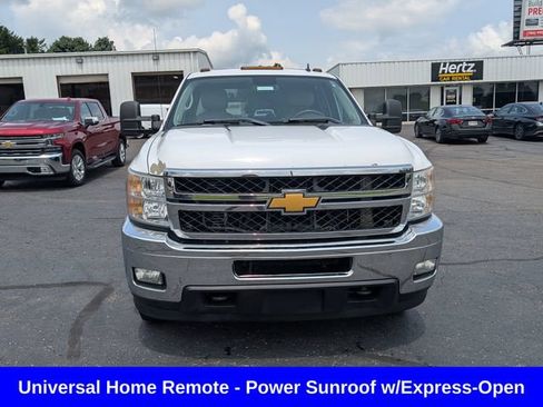 Used 2013 Chevrolet Silverado 3500 LTZ AWD/4WD image 2
