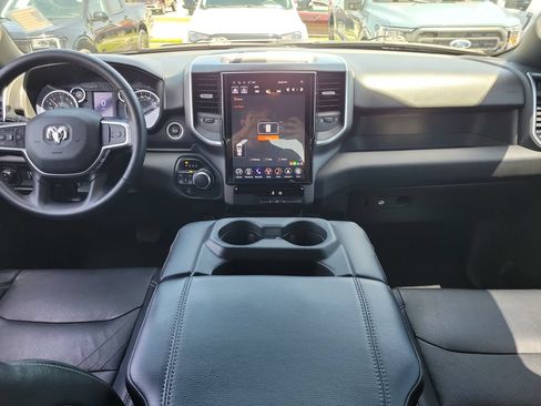 Used 2022 RAM 1500 Big Horn AWD/4WD image 11
