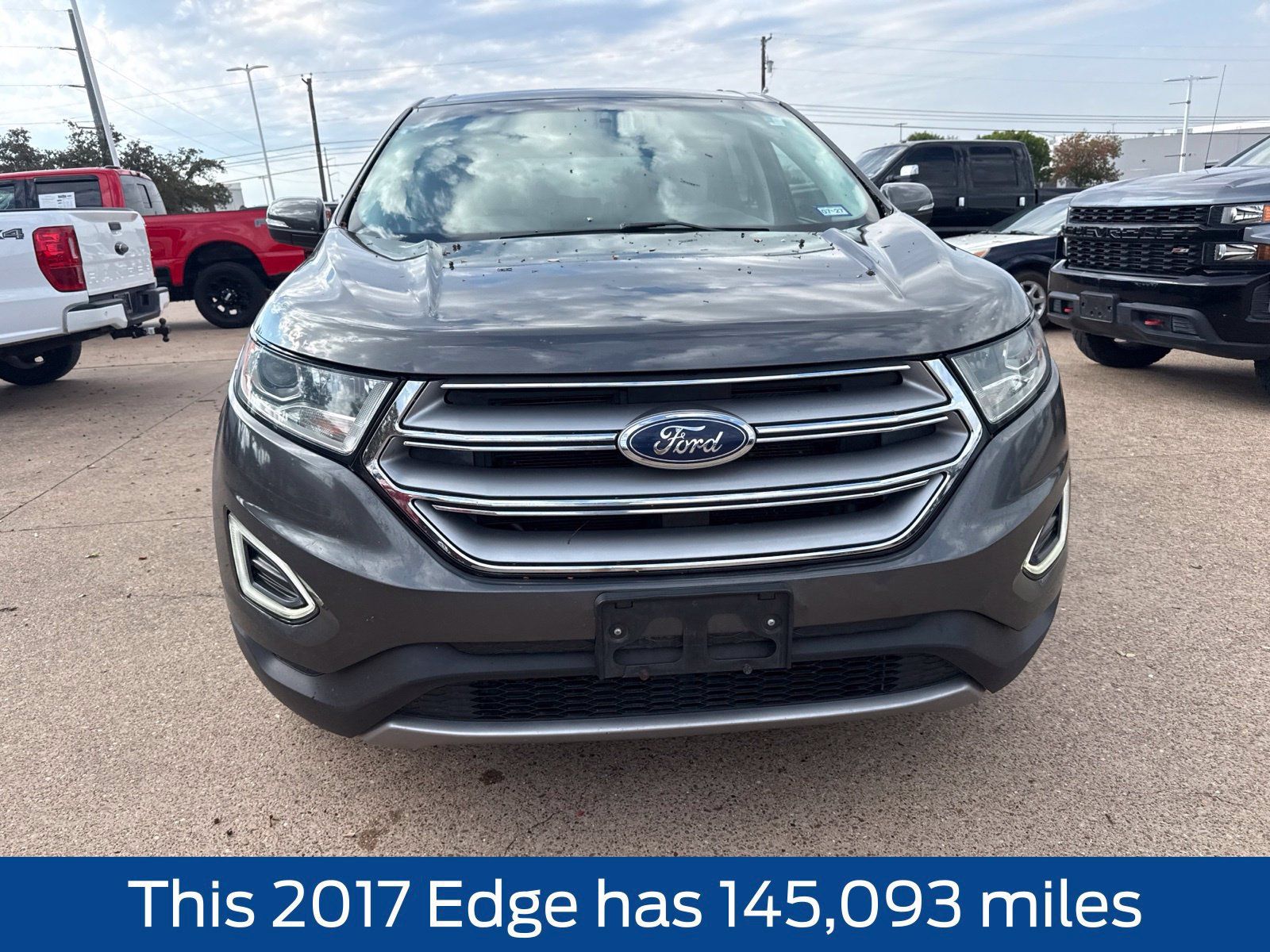 Used 2017 Ford Edge Titanium w/ Technology Package FWD image 2