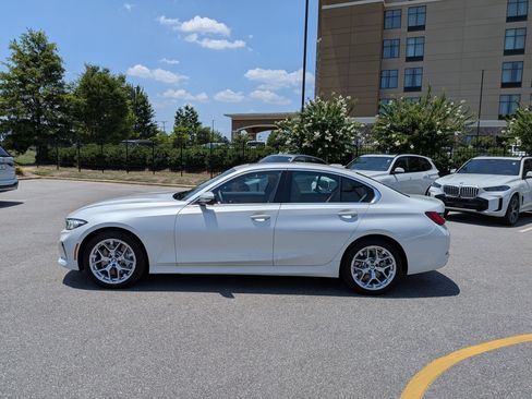 Used 2025 BMW 330i xDrive Sedan w/ Convenience Package AWD/4WD image 6
