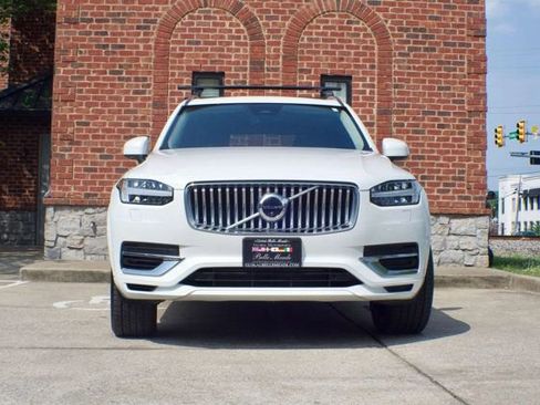 Used 2023 Volvo XC90 T8 Ultimate AWD/4WD image 2